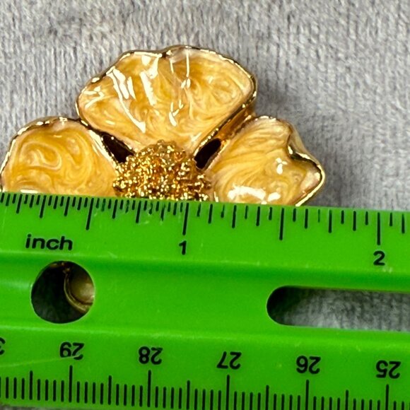 Gold-Tone Enamel Flower Clip-On Earrings Textured Centers Vintage Chunky Retro - Picture 7 of 16